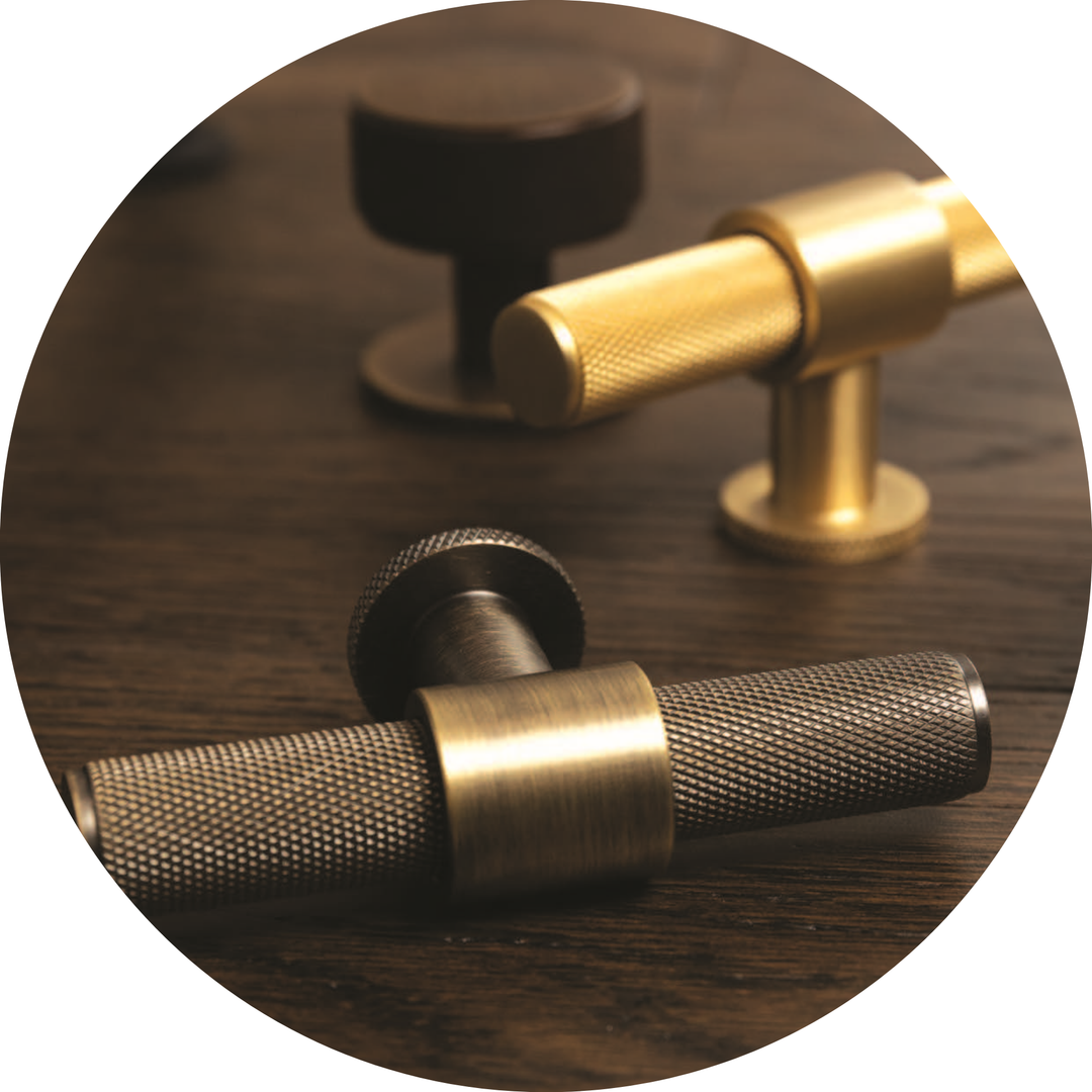 Momo Cabinet Handles