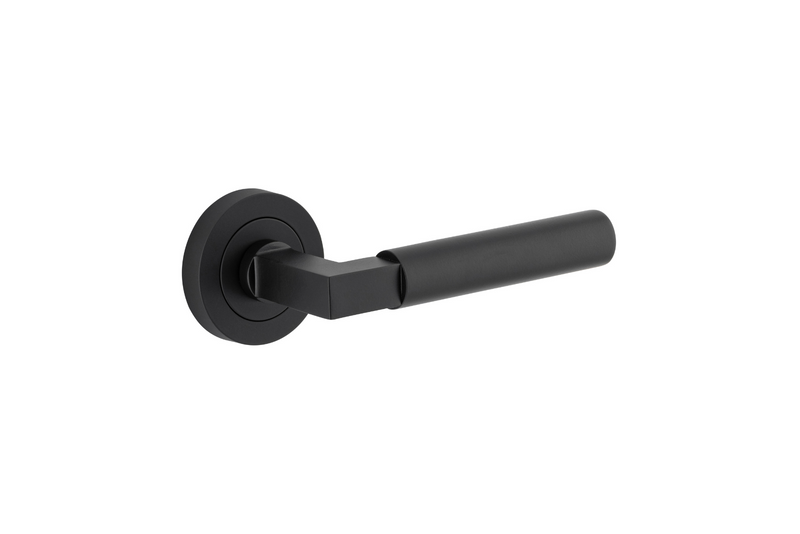 Berlin Lever on Rose Matt Black