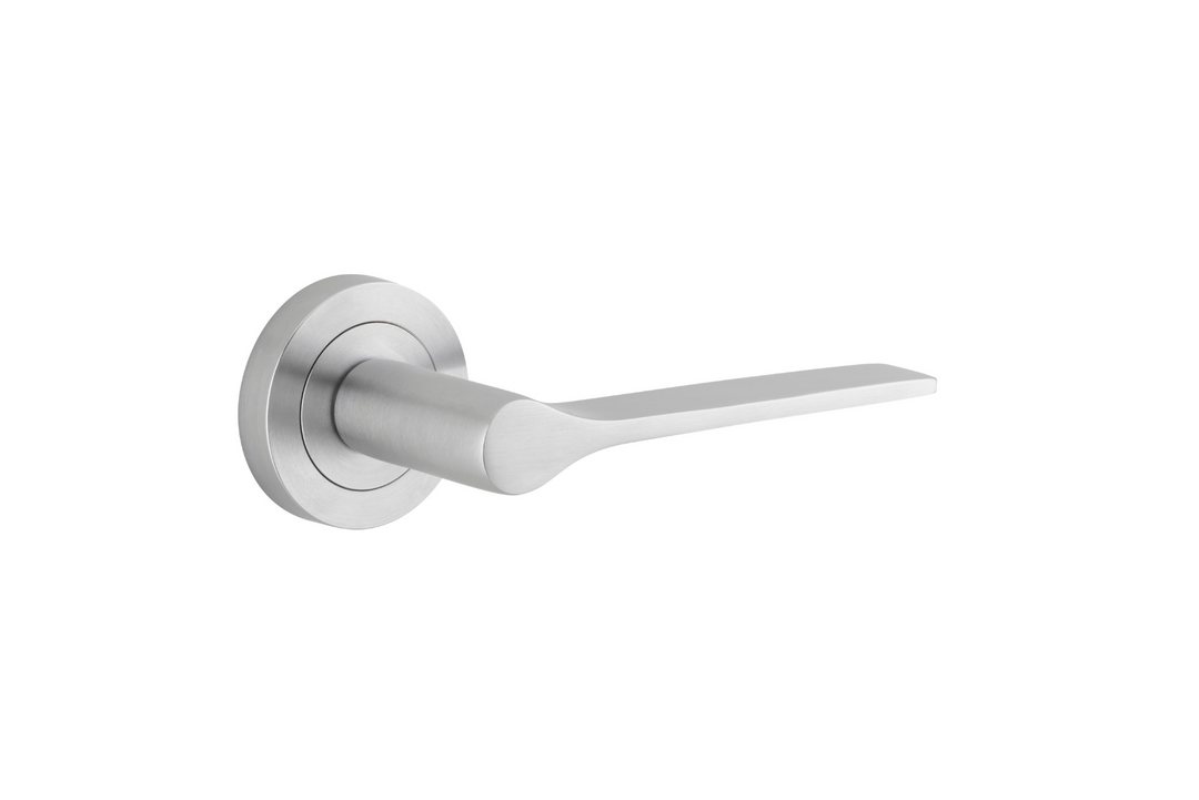 Como Lever on Rose Brushed Chrome