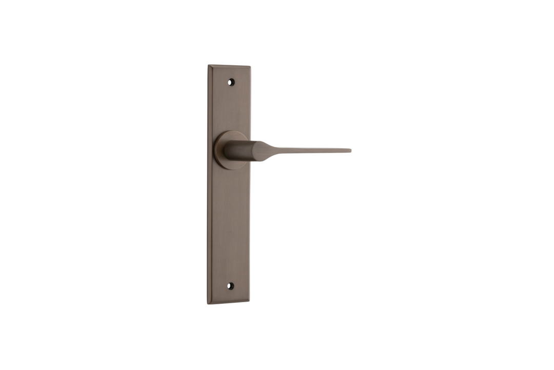 Como Lever Chamfered Signature Brass