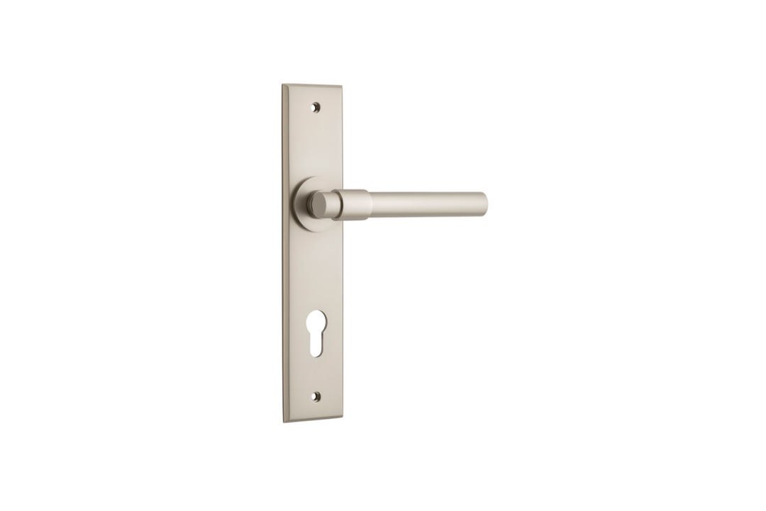 Helsinki Lever Chamfered Satin Nickel