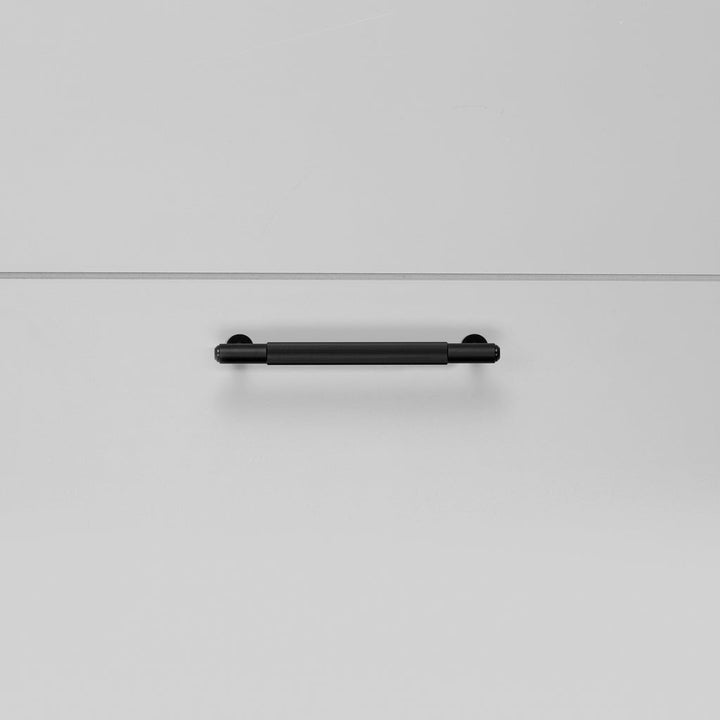 Pull Bar / Linear / Black / Small