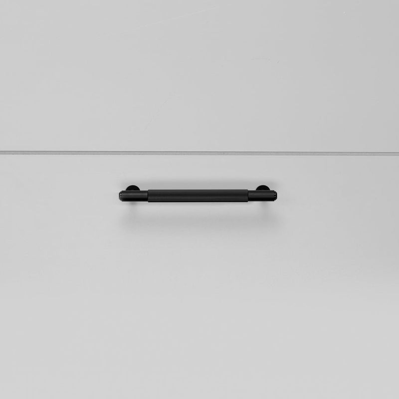 Pull Bar / Linear / Black / Large