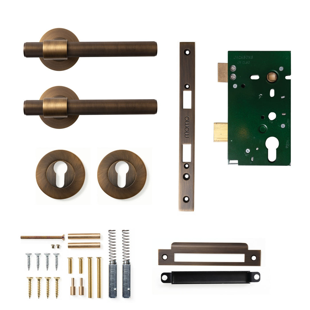 Belgravia Lined Lever Mortice Entrance Set Bronze