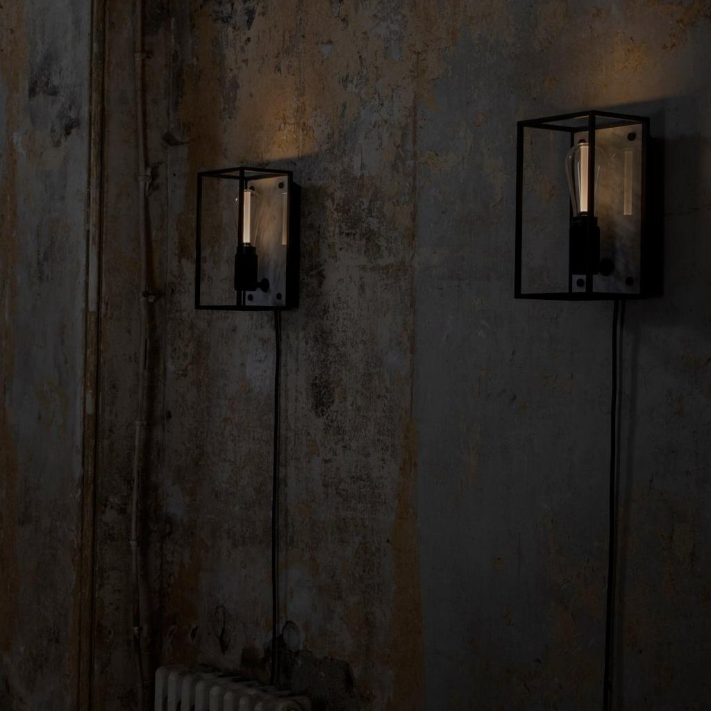 Caged Wall / Medium / White Marble