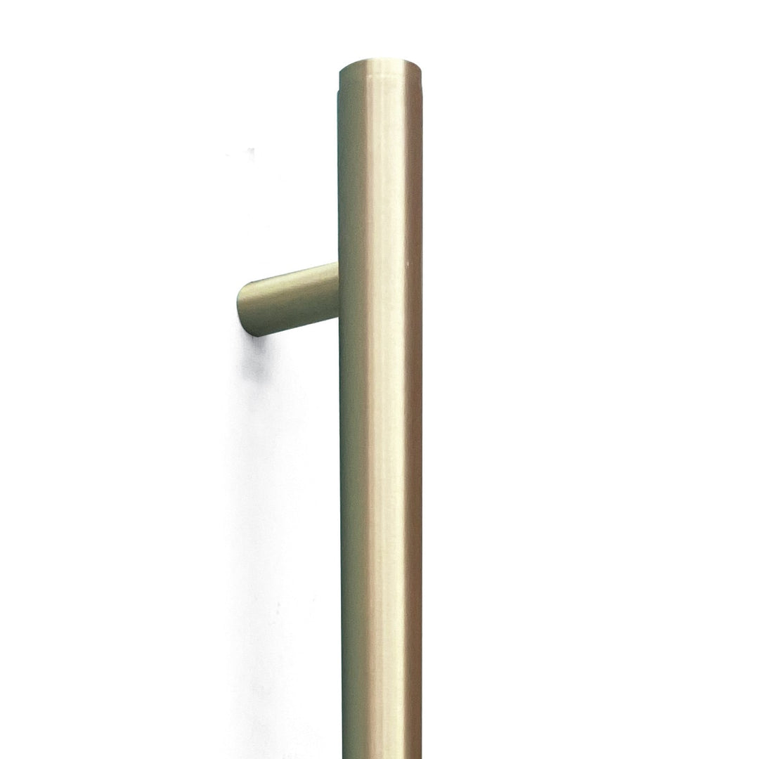 Bellevue Plain Entry Pull Handle Brushed Satin Brass
