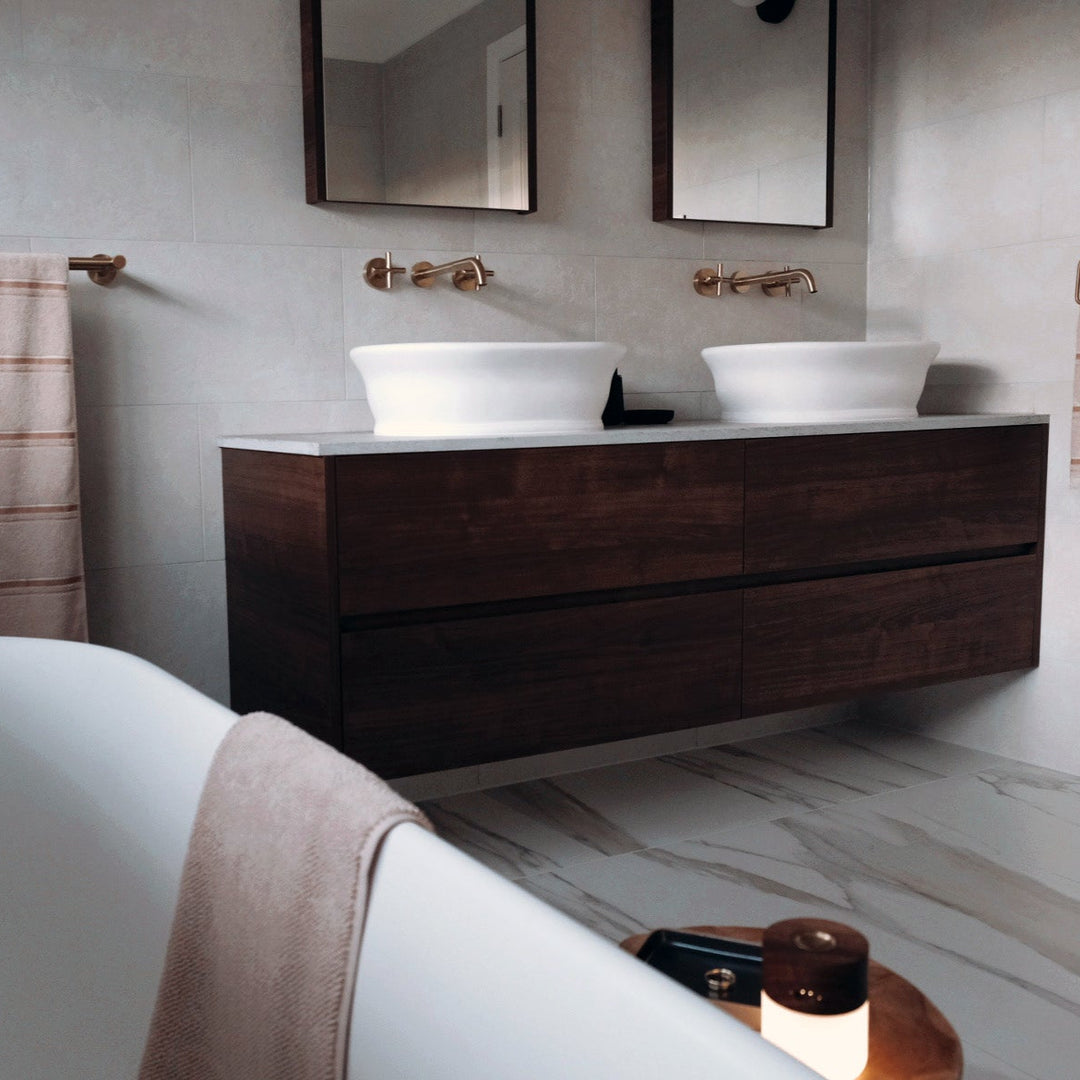 Cambridge 54 x 39 TitanCast Basin Gloss White