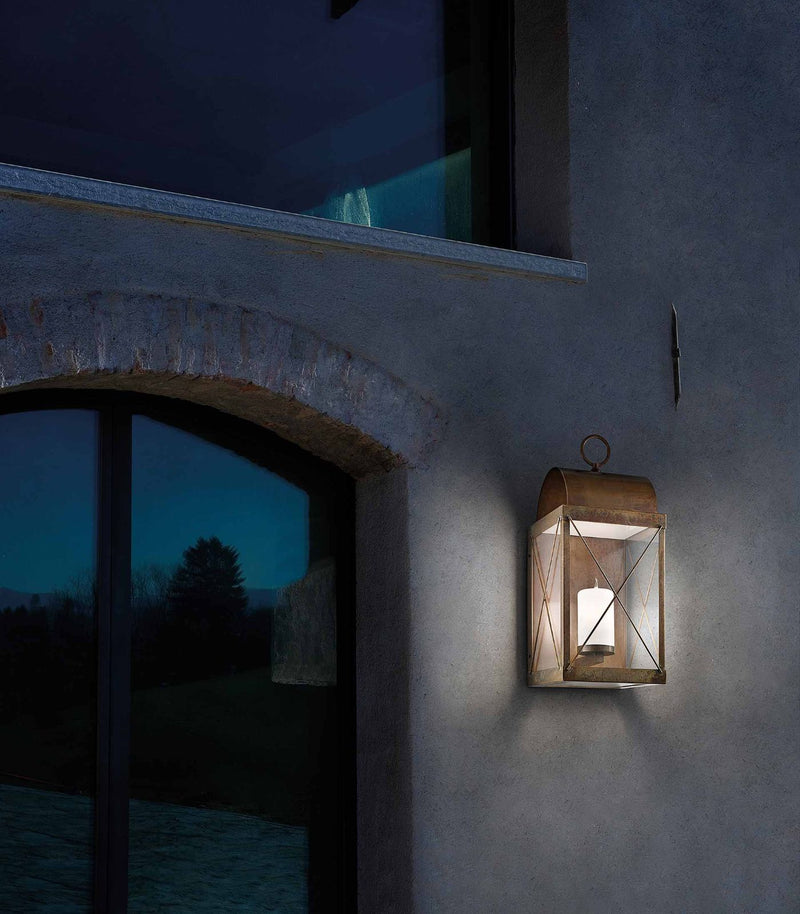 Lanterne Brass Accent Outdoor Wall Light