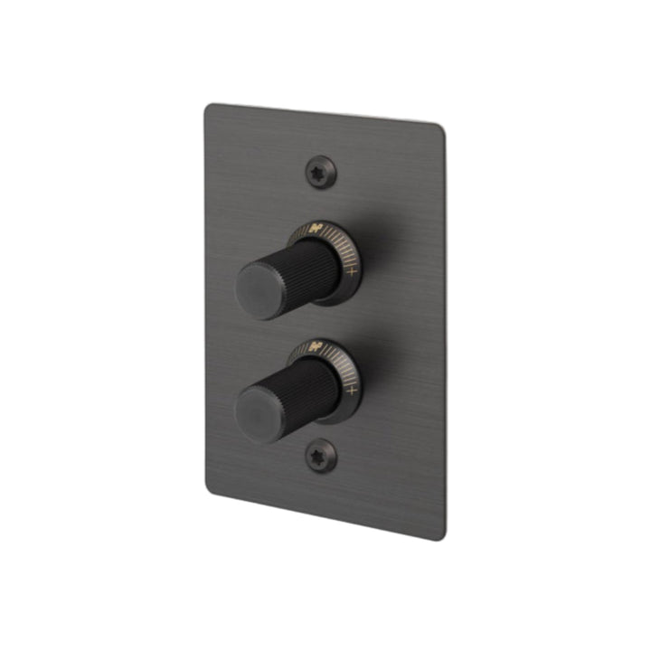 2G Dimmer / Vertical / 100W / Linear / Smoked Bronze