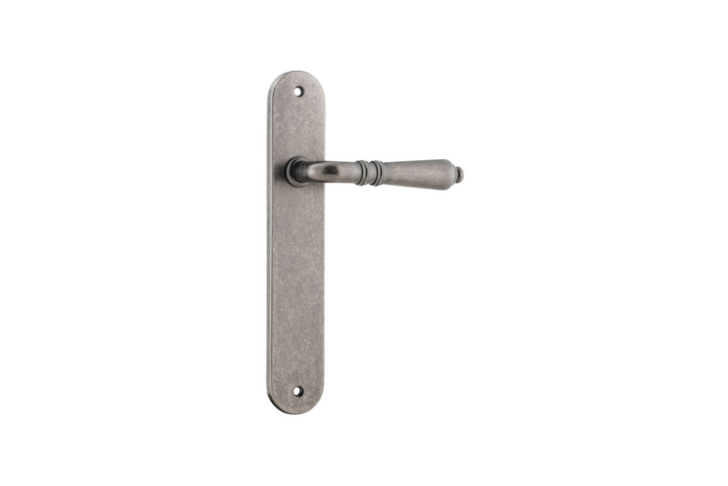 Sarlat Lever Oval Distressed Nickel