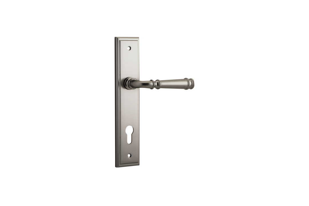 Verona Lever Stepped Satin Nickel