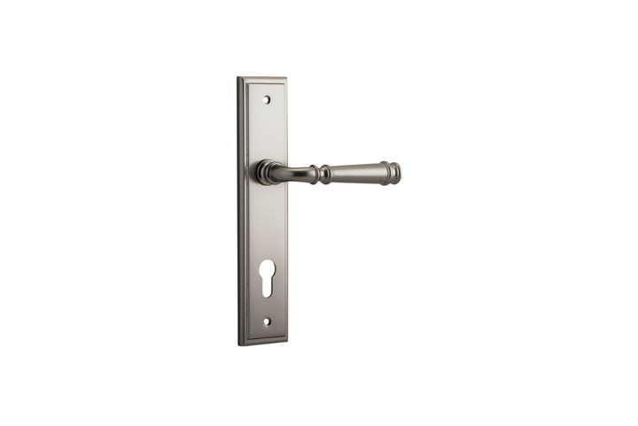 Verona Lever Stepped Satin Nickel