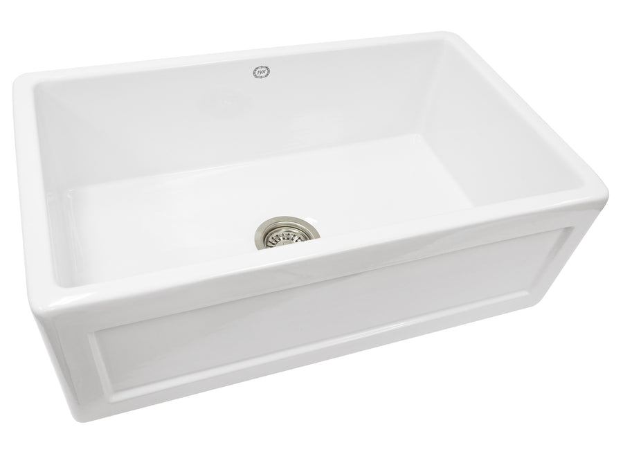 Farmhouse sink