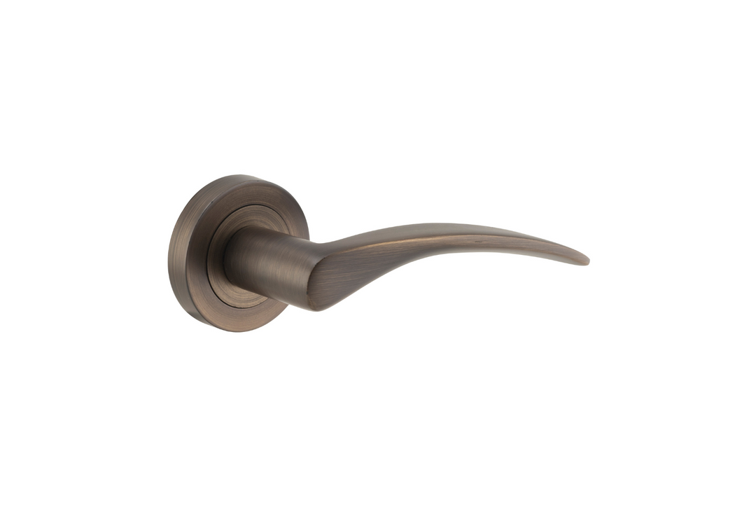 Oxford Lever on Rose Signature Brass