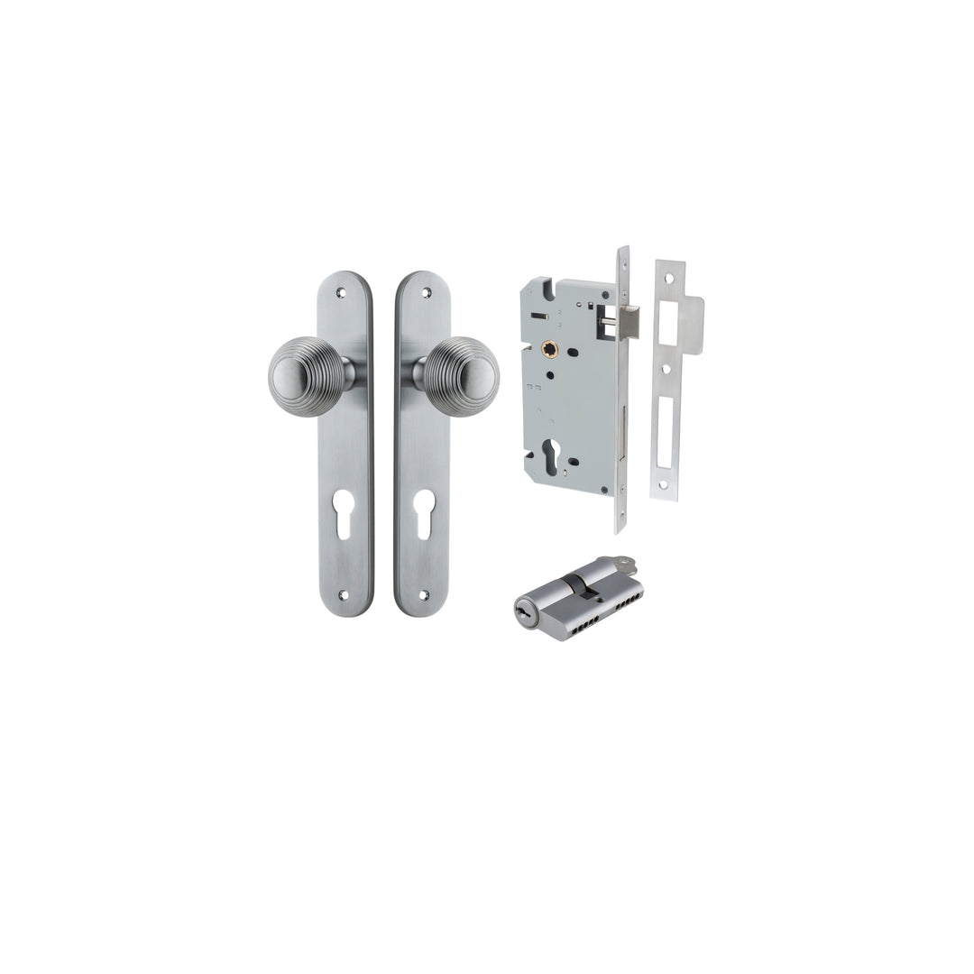 Guildford Knob Oval Brushed Chrome Entrance Kit - Key/Key